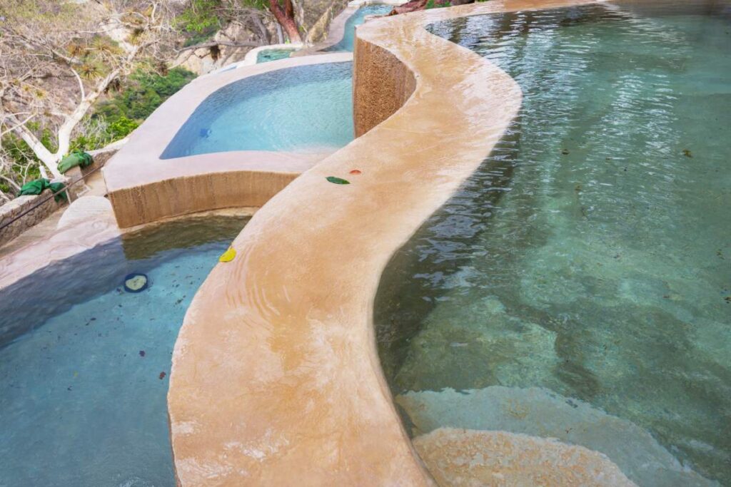 Unusual thermal pools Las Grutas De Tolantongo in Mexico